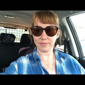 Meet your Posher, Kendra